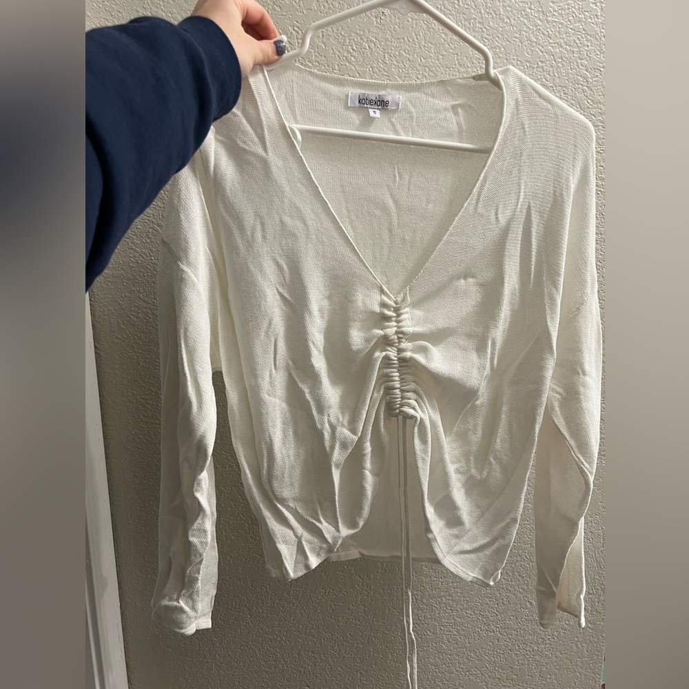 white scrunch sweater